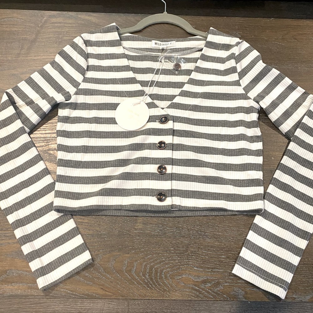 BNWT, Small Long sleeve crop top